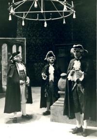 Hronov, MAJ, Zvědavé ženy, 1980