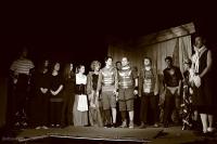 Praha-Holešovice, Ty-já-tr/NAČERNO, Stráže! Stráže!, 2010