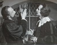 Žďár nad Sázavou, Sázavan, Hvězdy nad hradem, 1943