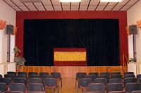 Třemošná, scéna loutkového divadla v DDM Kamarád, 2003