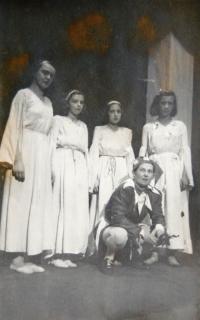 Jihlava, Klicpera, Čarovný květ, 1948