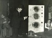 Praha-Vysočany, Gong, Tančící myši