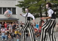 Praha, Long Wehicle Cirkus, LWC a chůdy, CP Jiráskův Hronov 2011