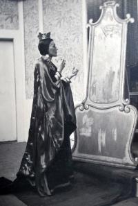 Praha-Kobylisy, Lidové divadlo, Sněhurka a 7 trpaslíků, 1940