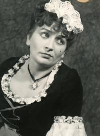 Praha-Nové Město, Automobilové závody, Sluha dvou pánů