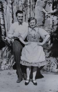 Praha-Kobylisy, Lidové divadlo, Lojzička, 1935