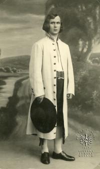 Opava, Čech, Psohlavci, Joža Brus jako Jan Sladký Kozina, 1934