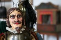 Lešná u Valašského Meziříčí, zámek, výstava Úchvatný svět historických loutek, ze sbírky manž. Jiráskových, 1. 5.- 31. 8. 2013