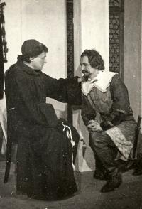 Praha-Kobylisy, Lidové divadlo, Polibek královský, 1949