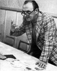 Šéfredaktor Amatérské scény Jiří Beneš.