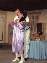 Dolní Dobrouč, Kroužek divadelních ochotníků, Blázinec v prvním poschodí, 2005