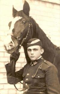 Miloslav Novák u dragounů na vojně