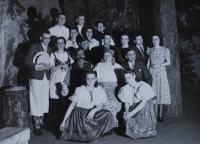 Praha-Kobylisy, Lidové divadlo, Okolo rybníka, 1941