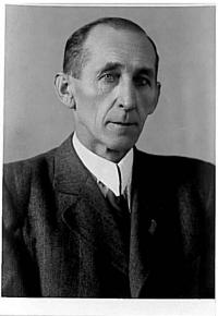 Šanov, Gustav Brabec, tvůrce malované oponoy pro místní ochotníky, portrét