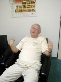 CÍSAŘ, Jan, prof. PhDr. CSc., CP Jiráskův Hronov 2002