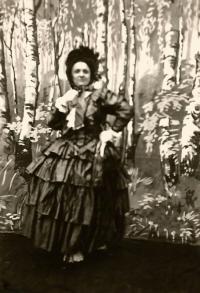 Praha-Kobylisy, Lidové divadlo, Taneček panny Márinky, 1937