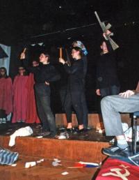 Praha 4, Promiňte, Ztracená země, 1998