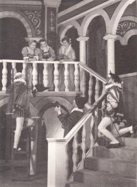 Hronov, MAJ, Pes na seně, 1953