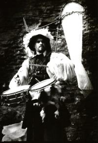 Bechyně, Continuo, Divadlo v trávě – zahájení 1997