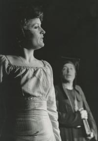 Šumperk, Divadelní studio DK ROH Pramet, Zdaleka ne tak ošklivá, jak se původně zdálo, JH 1988