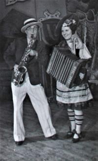 Praha-Kobylisy, Lidové divadlo, Lojzička, 1935