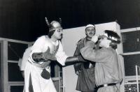 Ořechov u Brna, Tylovo divadlo, Ubu králem, 1987