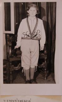 Česká Bělá, Sokol, Čarokrásná ševcová, 1957