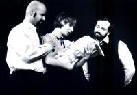 Praha, DIVADLO (bez záruky), Rodinné album, CP FEMAD Libice nad Cidlinou 2000