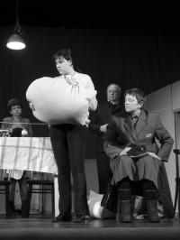 Karolinka, Divadlo Jana Honsy, Doma, 2005