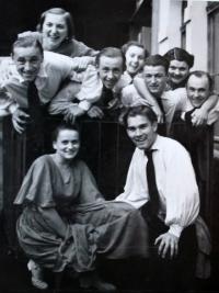 Praha-Kobylisy, Lidové divadlo, V našem kostelíčku, 1937