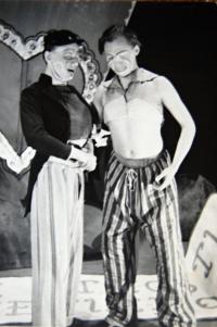 Pelhřimov, Dramatické studio mladých, Pan František Jaromír, 1944