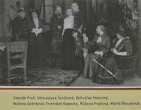 Lysá nad Labem, výstava DIVADLO JE PODIVUHODNÁ VĚC..., Dámy a husaři, 1955, výstavní panel, 2018