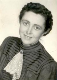 Bílá Třemešná, Osvětová beseda, Pozdní láska, Jindra Šolcová, 1954