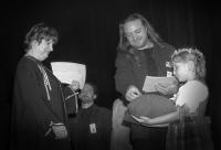 Vysoké nad Jizerou, Kurz praktické režie IPOS-ARTAMA Praha, slavnostní vyřazení absolventů, 2002