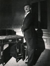 Praha-Kobylisy, Lidové divadlo, Svátek věřitelů, 1938