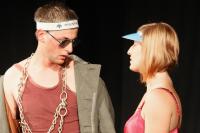 Petrovice, Prase na koni, Moucha na hlavě