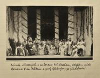 Olomouc, JDO Besedních na Jiráskově Hronově po představení Penelopa vyšívala, 1934