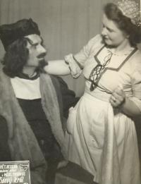 Městečko Trnávka, OB, Lidový král, 1954, Macháček a Kryštofová