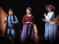 Ořechov, Ořechovské divadlo, Paroháči aneb Červené kalhoty, 2008