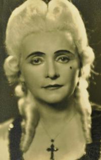 Prostějov, Tyl, Květa Zhradníková v roli, 1941