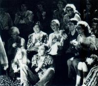 Prostějov, účastníci CP Wolkrův Prostějov při vyhlašování výsledků, 1995