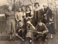 Bílá Třemešná, školní soubor, Zlatá nit, 1961