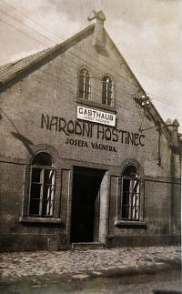 Čečelice, Kulturní a společenský život v historii Čečelic