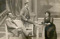 Hradec Králové, Klicpera, herci Karel Paul, R. Paulová a syn Ladislav, 1912