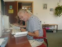 CÍSAŘ, Jan, prof. PhDr. CSc., CP Jiráskův Hronov 2002