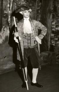 Praha-Kobylisy, Lidové divadlo, Jan Výrava, 1936