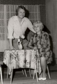 Trhové Sviny, Koh-i-noor, div. soubor ZV ROH, Kytička pro panenku, 1979