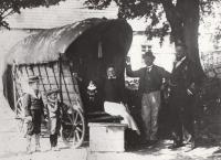 Kopecká Arnoštka, vůz loutkového divadla, 1903