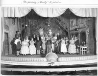 Mladá Boleslav, Kolár, fotodokumentace 1913-1935, Tři panenky z Lorety, 1930