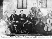 Čečelice, Z nejstarších dob našeho kraje, Kroužek divadelních ochotníků